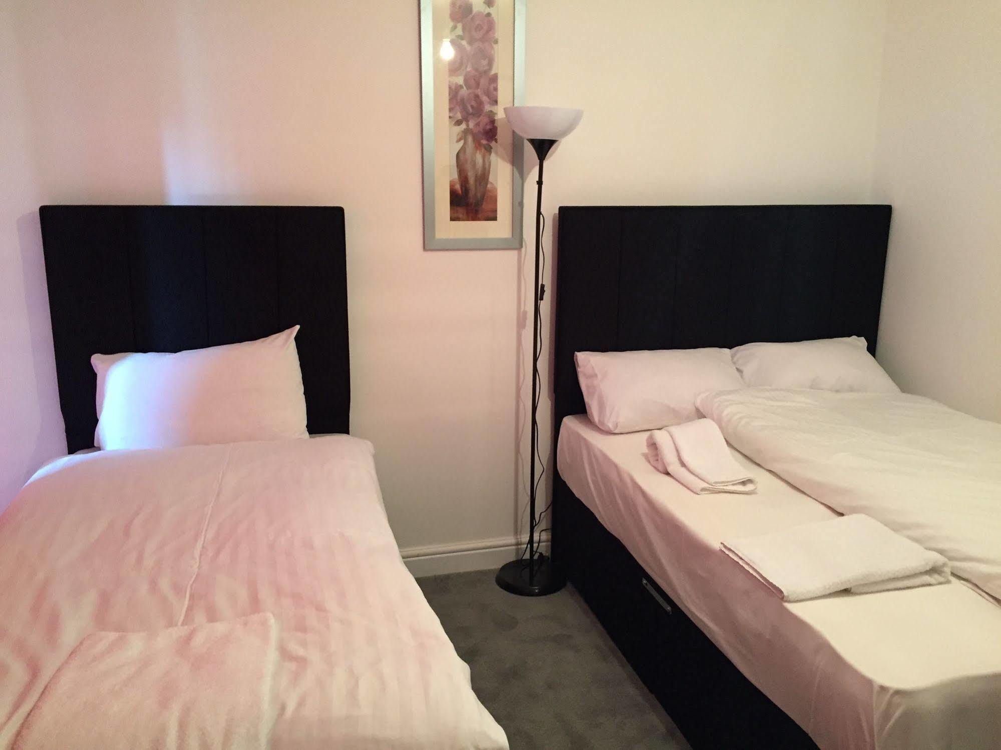 Canary Heights Лондон Экстерьер фото
